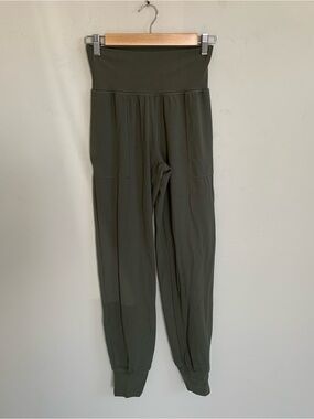 Athleta Salutation High Rise Jogger Athleisure Loungewear Women’s XS Army Green